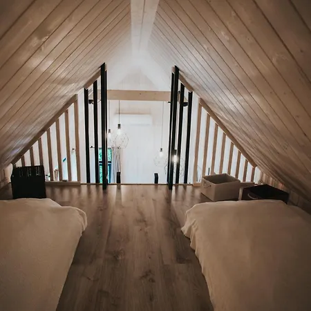Holiday home Pine Nook *